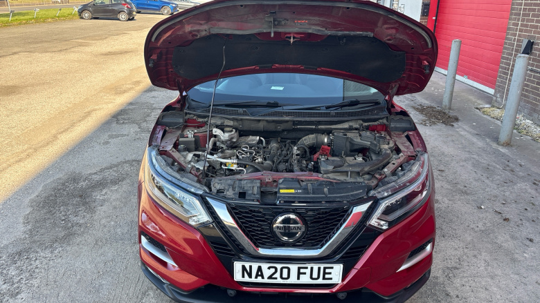 Nissan Qashqai 1.3 DiG-T Tekna 5dr Petrol Hatchback